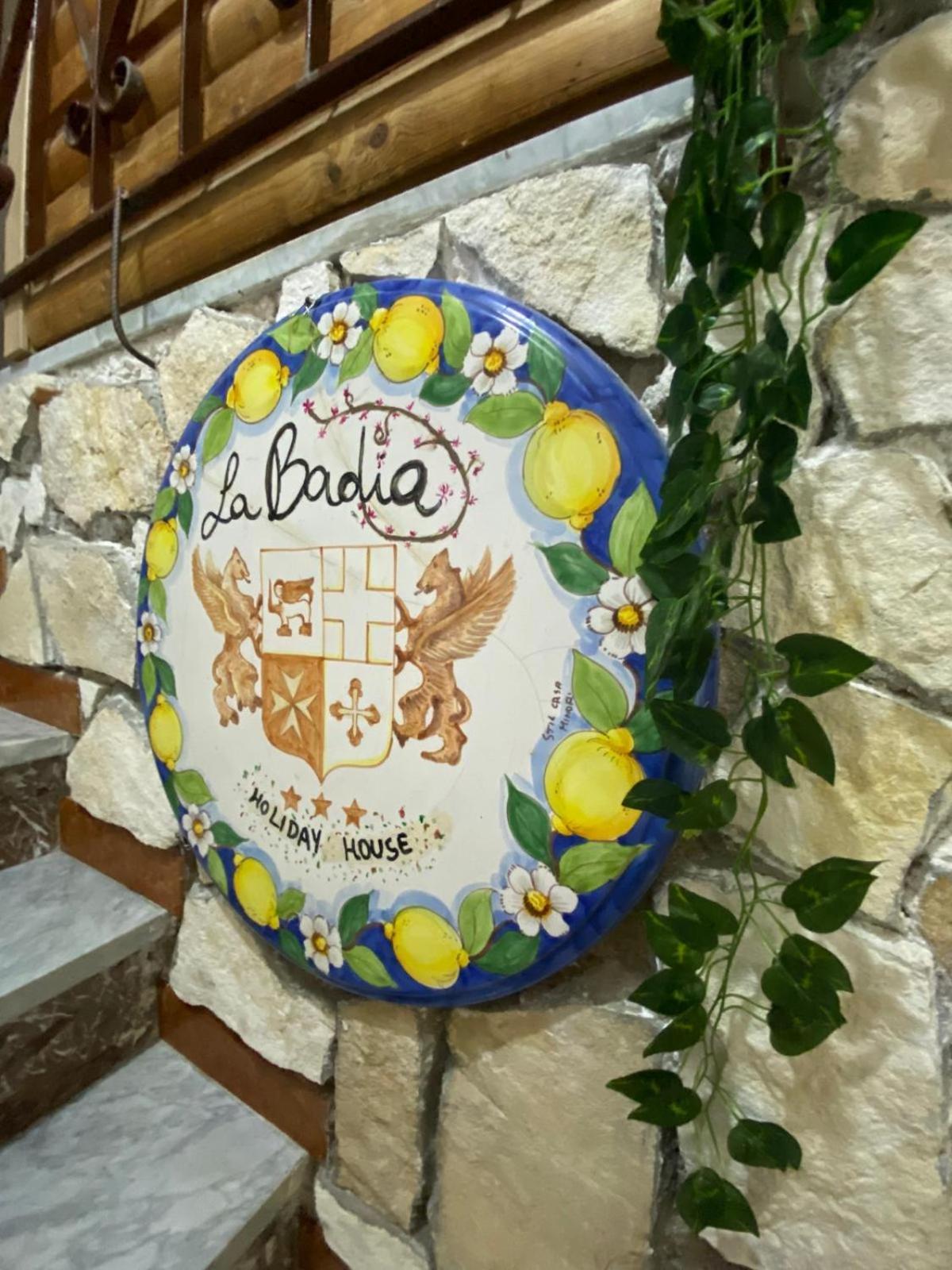 墨西拿 La Badia酒店 外观 照片